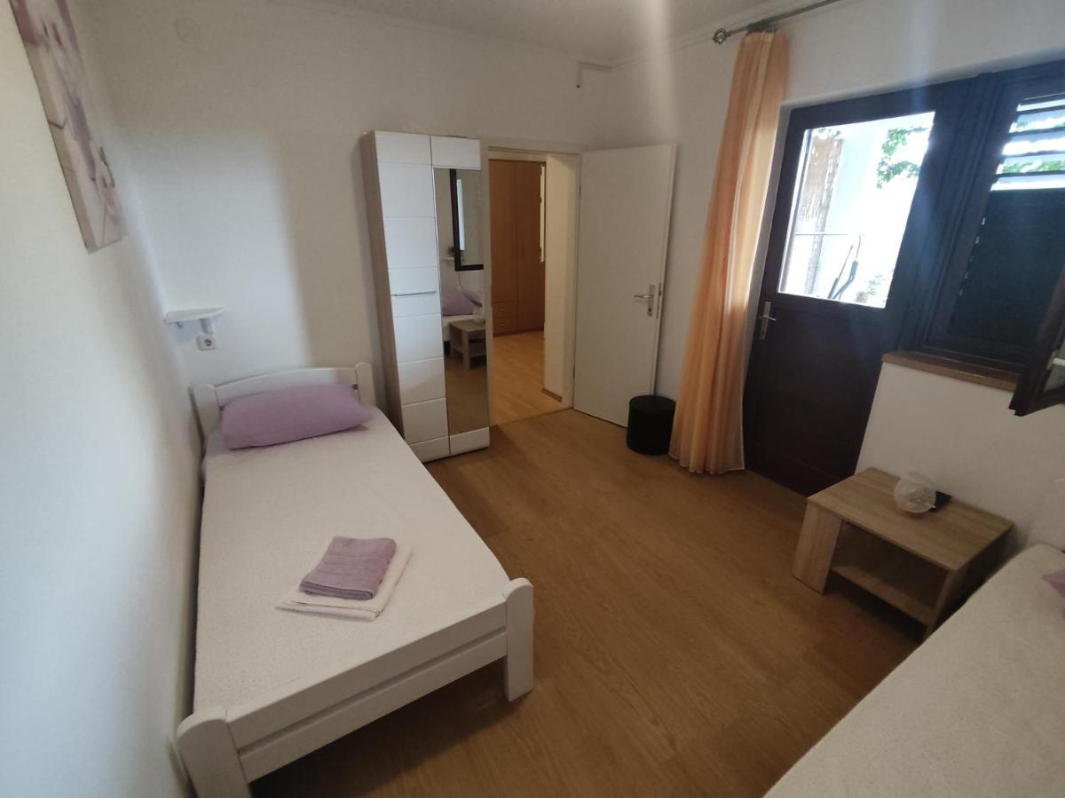 Apartment Nakic Vrpolje 外观 照片