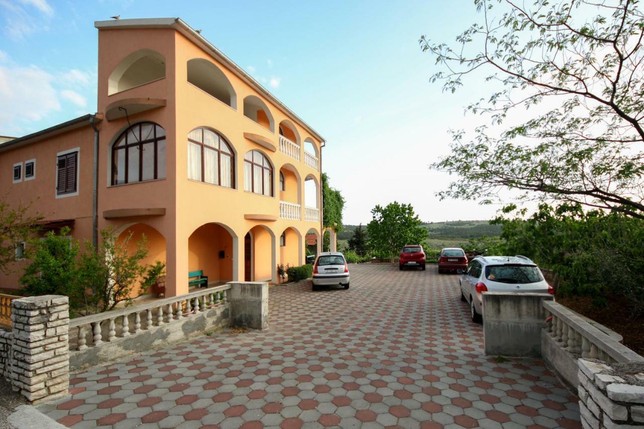 Apartment Nakic Vrpolje 外观 照片
