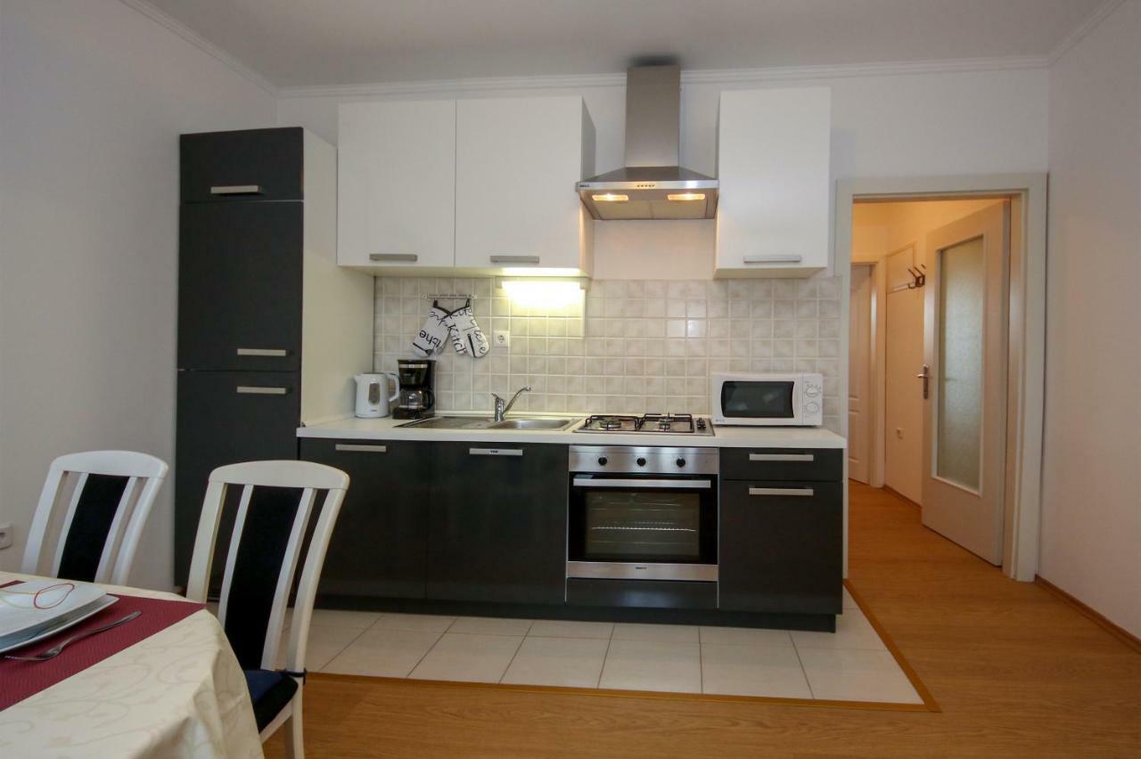 Apartment Nakic Vrpolje 外观 照片